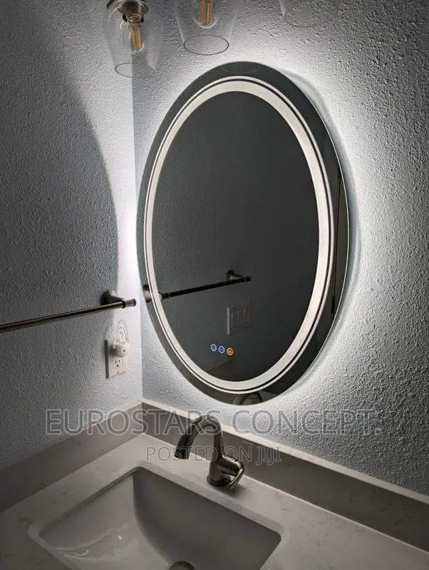 Oval Luxury Mirror With Lights