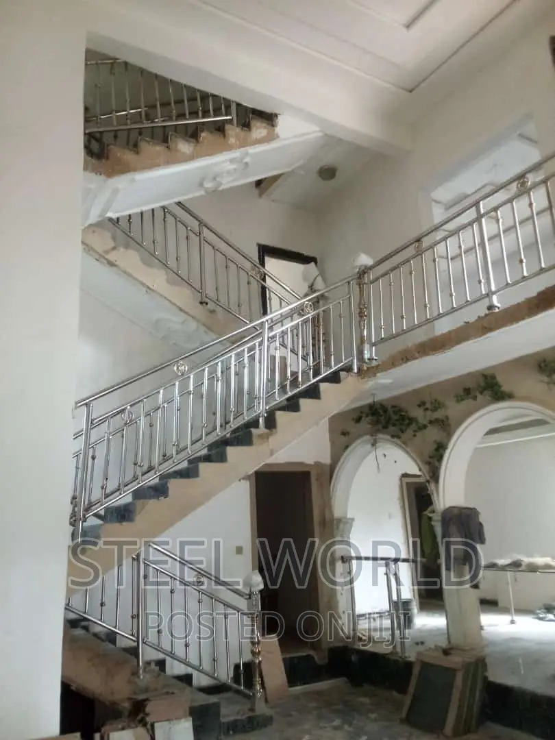 Full Stainless Handrail Design