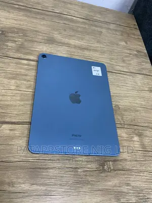 Apple iPad Air (2022) 64 GB Blue