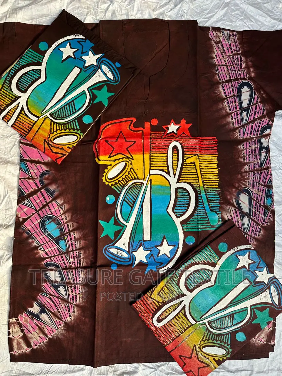 Àdìre Artwork Tops