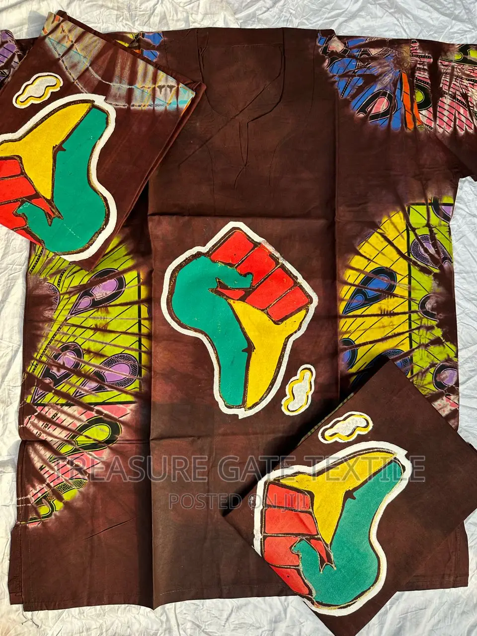 Àdìre Artwork Tops