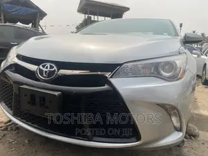 Toyota Camry 2015 Silver