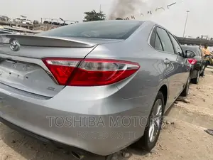 Toyota Camry 2015 Silver