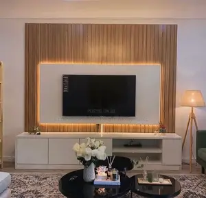 T v Console
