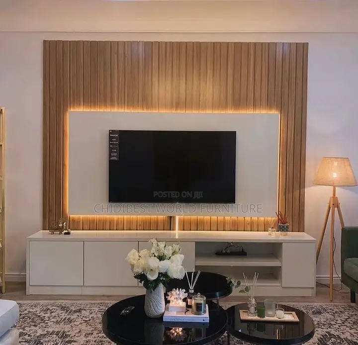 T v Console