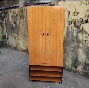 32" Wardrobe