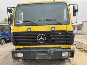 Yellow Benz Diesel Tank Truck