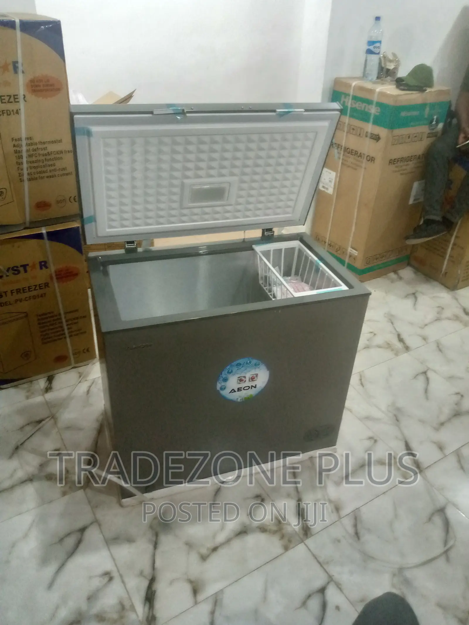 Aeon Chest Freezer 200litre