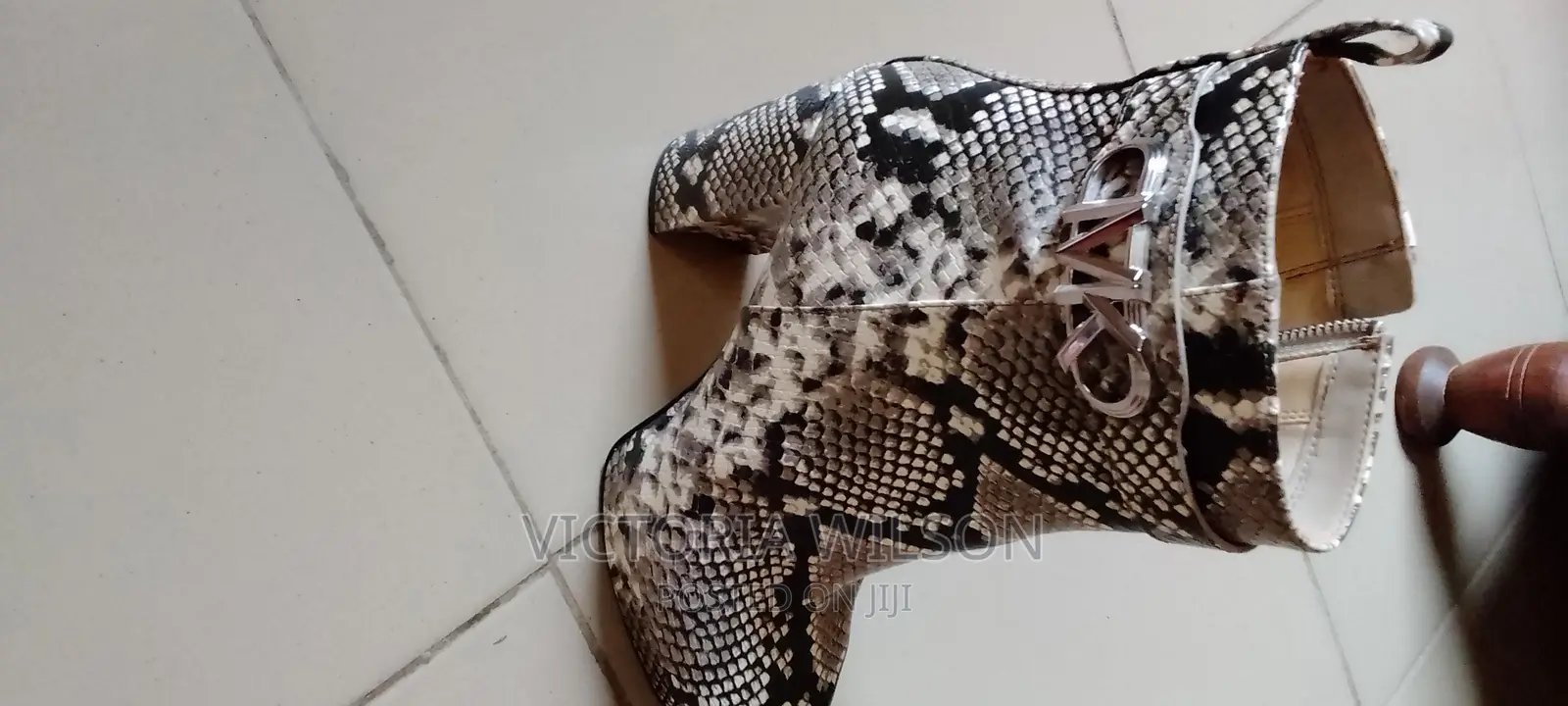 Shoe(Boot)
