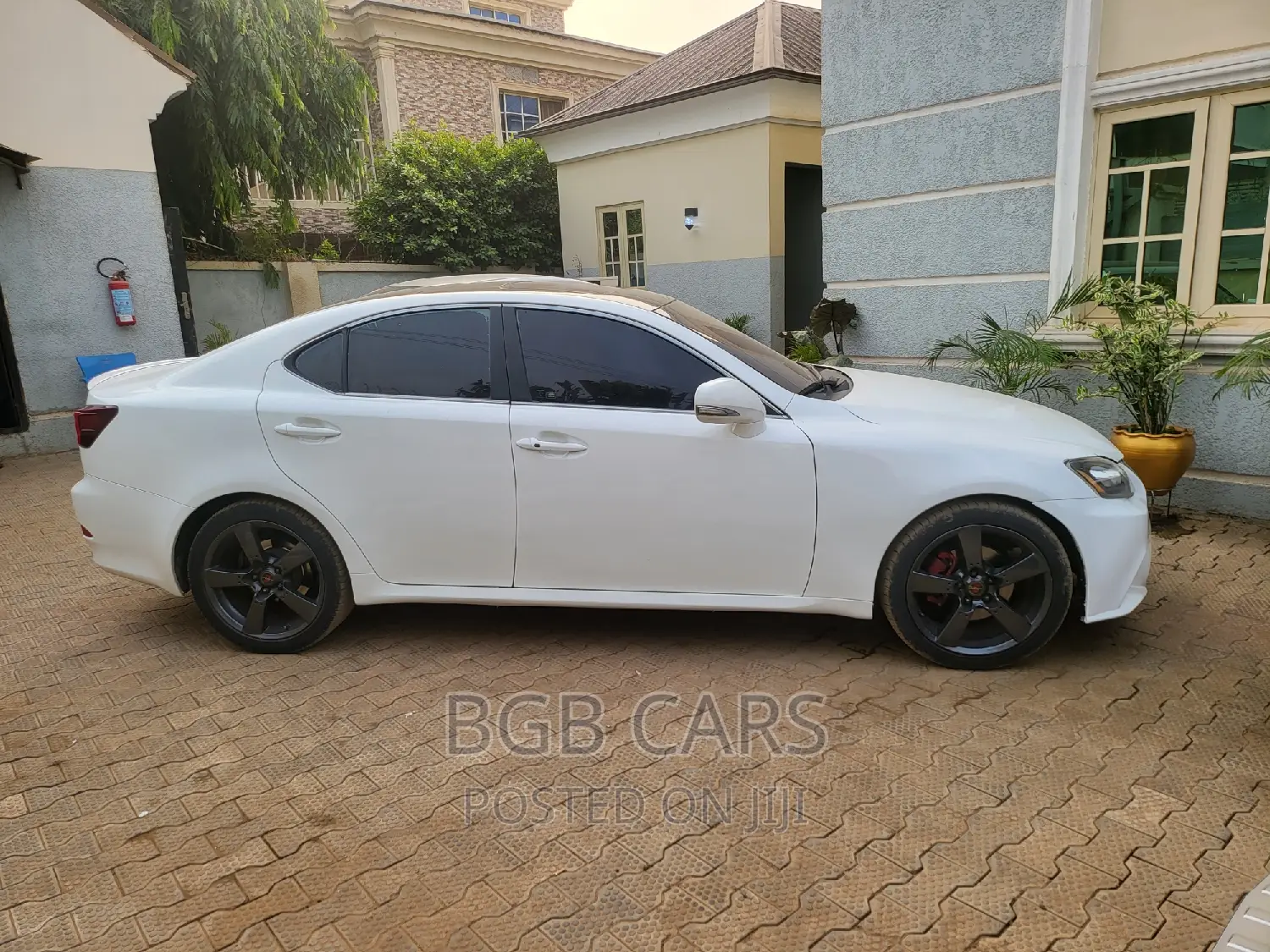 Lexus IS 2011 White