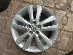 2010 Toyota Corolla Rim
