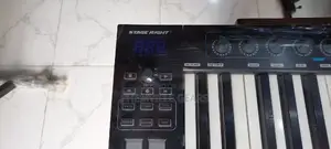 Quality Uk Used Stage Right Midi Keyboard