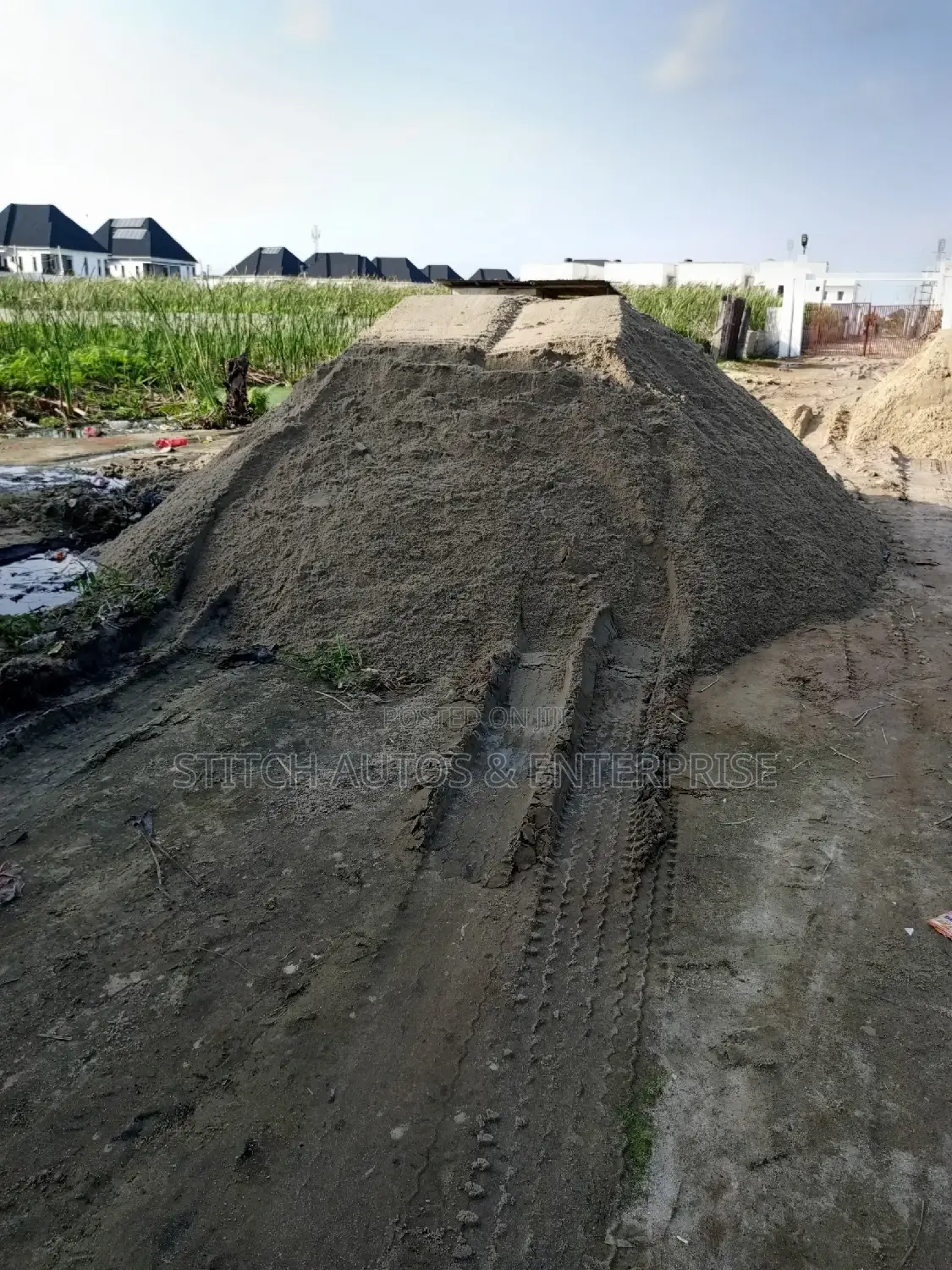 Supplier of Sharp Sand