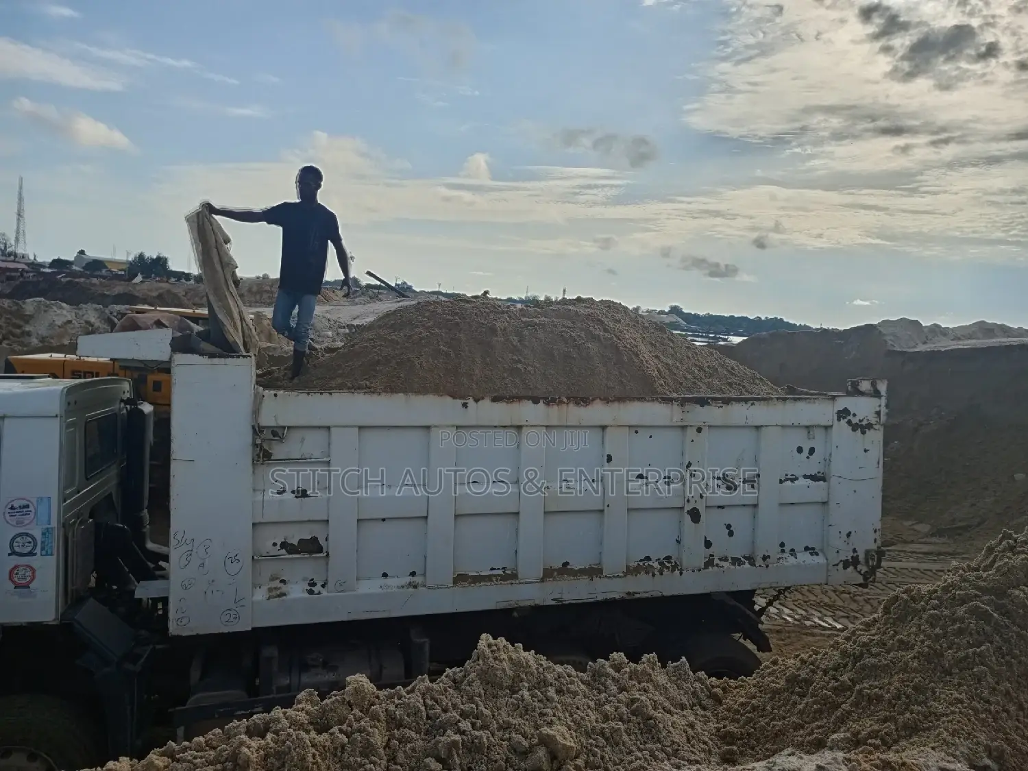 Supplier of Sharp Sand