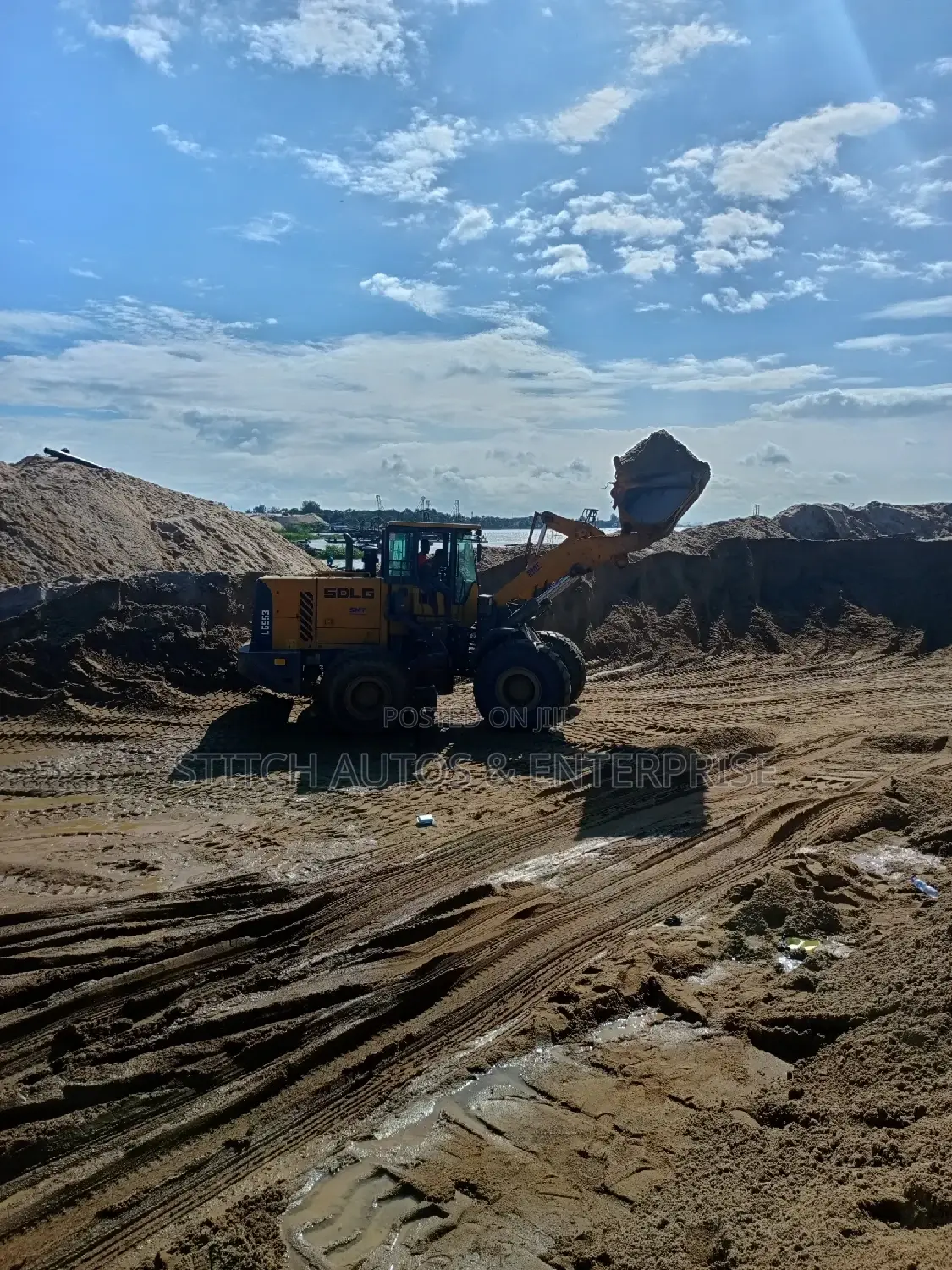 Supplier of Sharp Sand