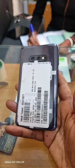 Samsung Galaxy S10e 128 GB Blue