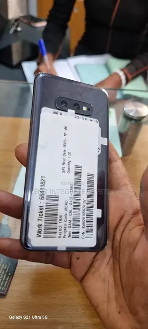 Samsung Galaxy S10e 128 GB Blue