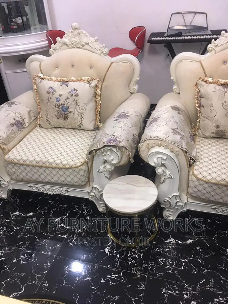 Royal And Dinning