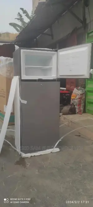 Hisense 205L Double Door Freezer Fridge Fast Freezing A++