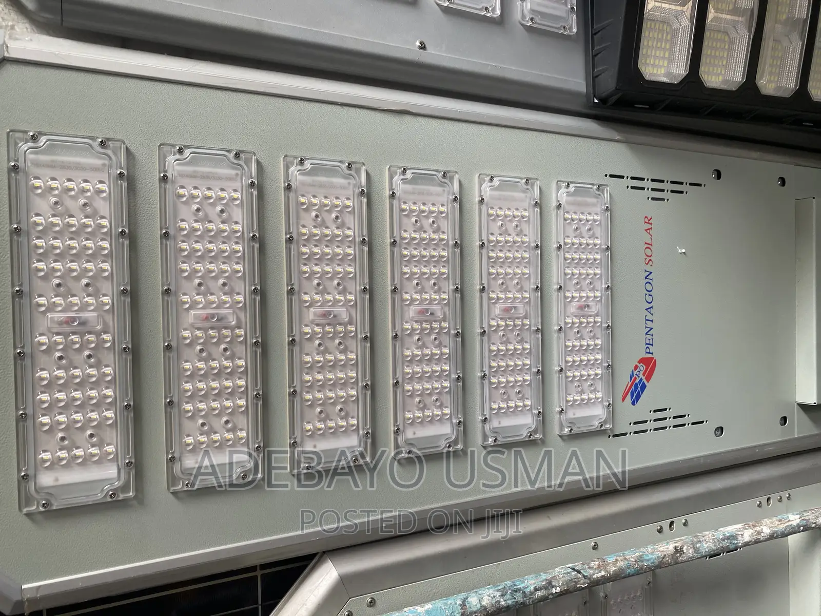 200 Watts Solar Street Light