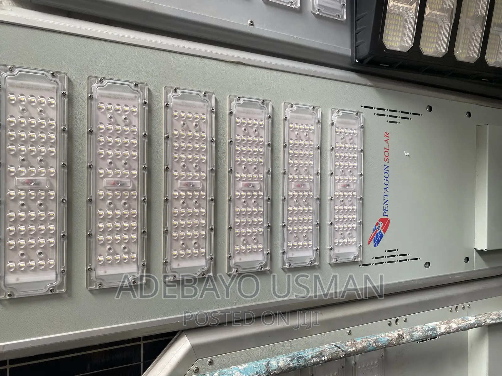 200 Watts Solar Street Light