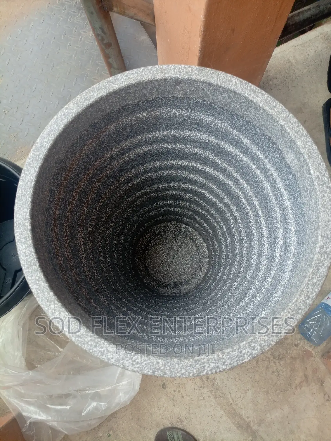 Beaubeautiful Long Plastic Fiber Pot