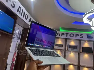 Laptop Apple MacBook Pro 2015 8GB Intel Core I5 SSD 256GB