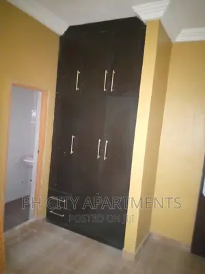 3bdrm Block of Flats in Flourish Gardens, Port-Harcourt for rent