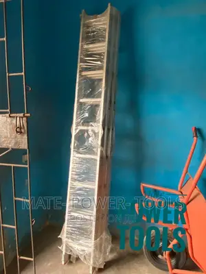 Aluminium Triple Extension Ladders 3 X 9 Rungs Platform