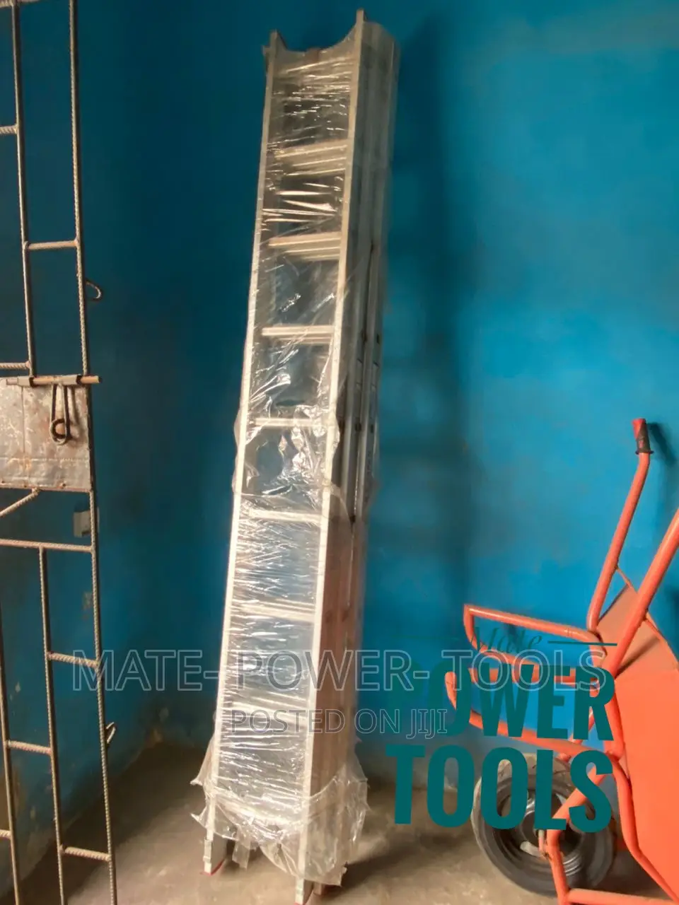 Aluminium Triple Extension Ladders 3 X 9 Rungs Platform
