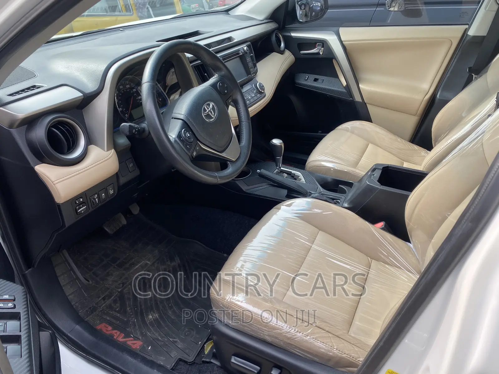 Toyota RAV4 2014 White