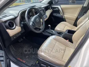 Toyota RAV4 2014 White