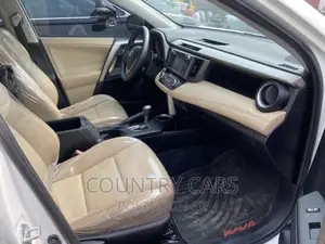 Toyota RAV4 2014 White