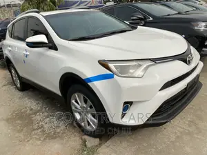 Toyota RAV4 2014 White