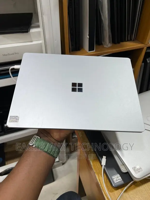 Surface Laptop 4 ryzen5 256GB 8GB 箱有 Microsoft Surface Laptop 4 13.5 Touch AMD Ryzen 5 8GB 256GB