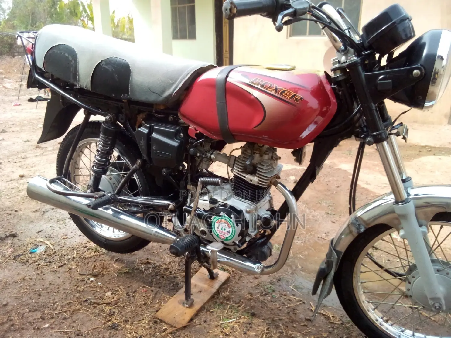 Bajaj Boxer 100 2022 Red