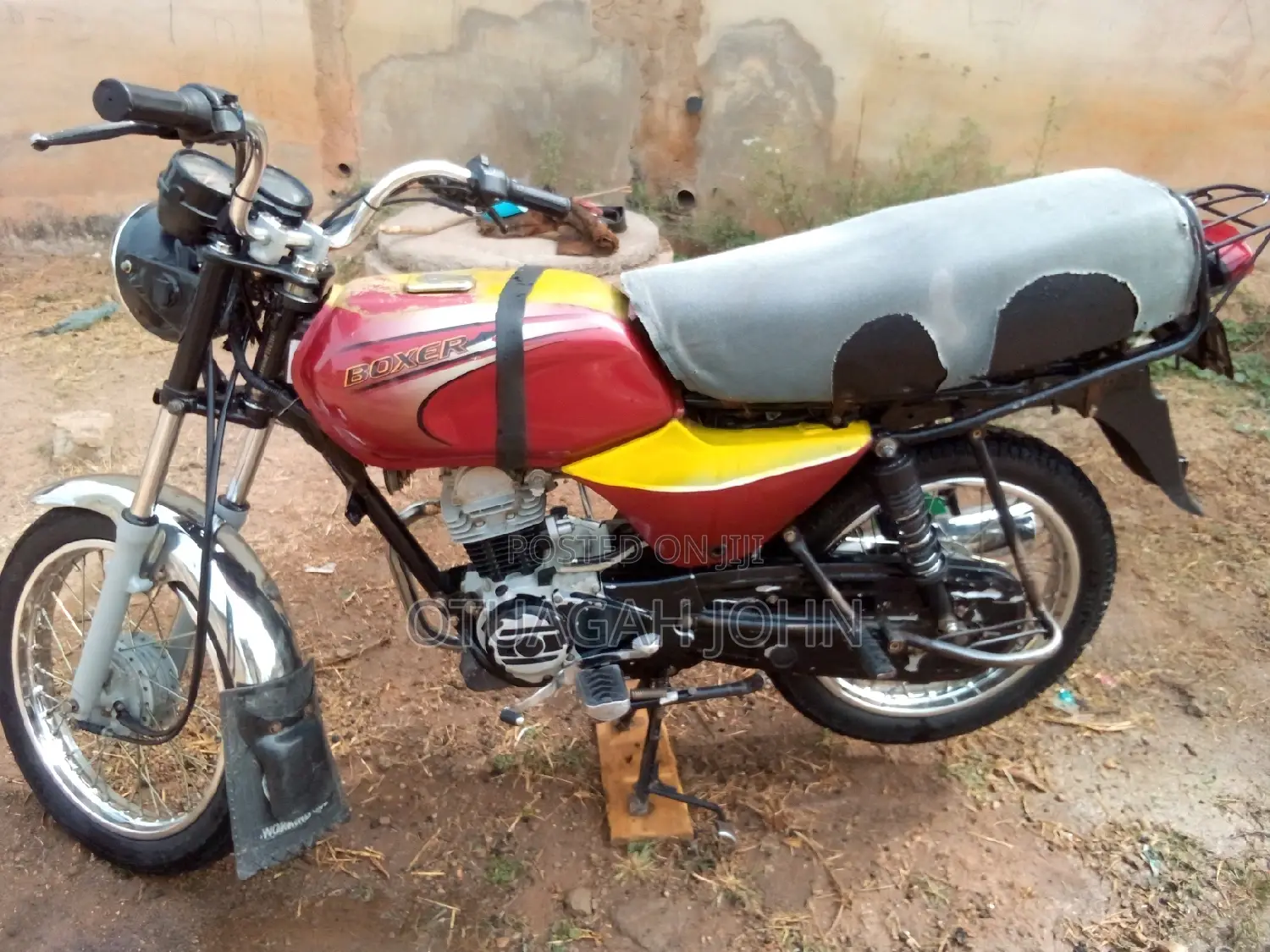Bajaj Boxer 100 2022 Red