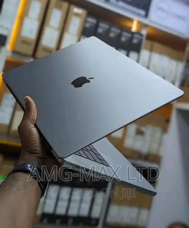 値下げ MacBook Pro M1 16GB/512GB MacBook Pro 16 2021 M1 Pro 10-Core - 16-Core GPU 16GB 512GB