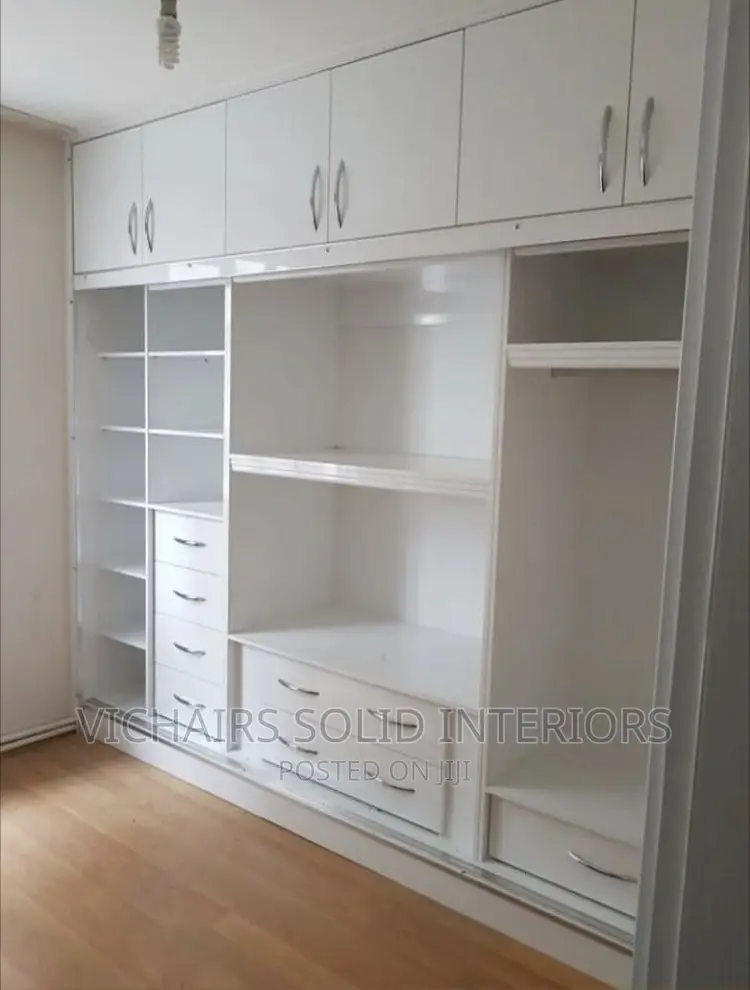 Vichairs Wardrobe