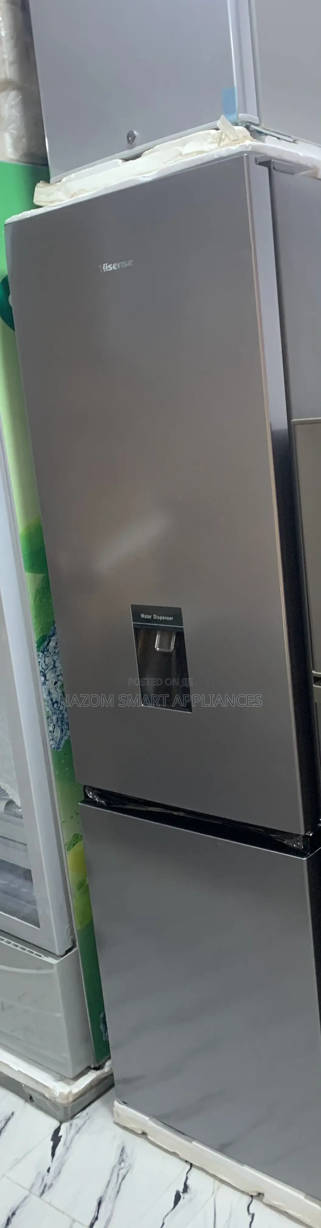 Hisense 2 Door Fridge and Freezer With Water Dispenser
