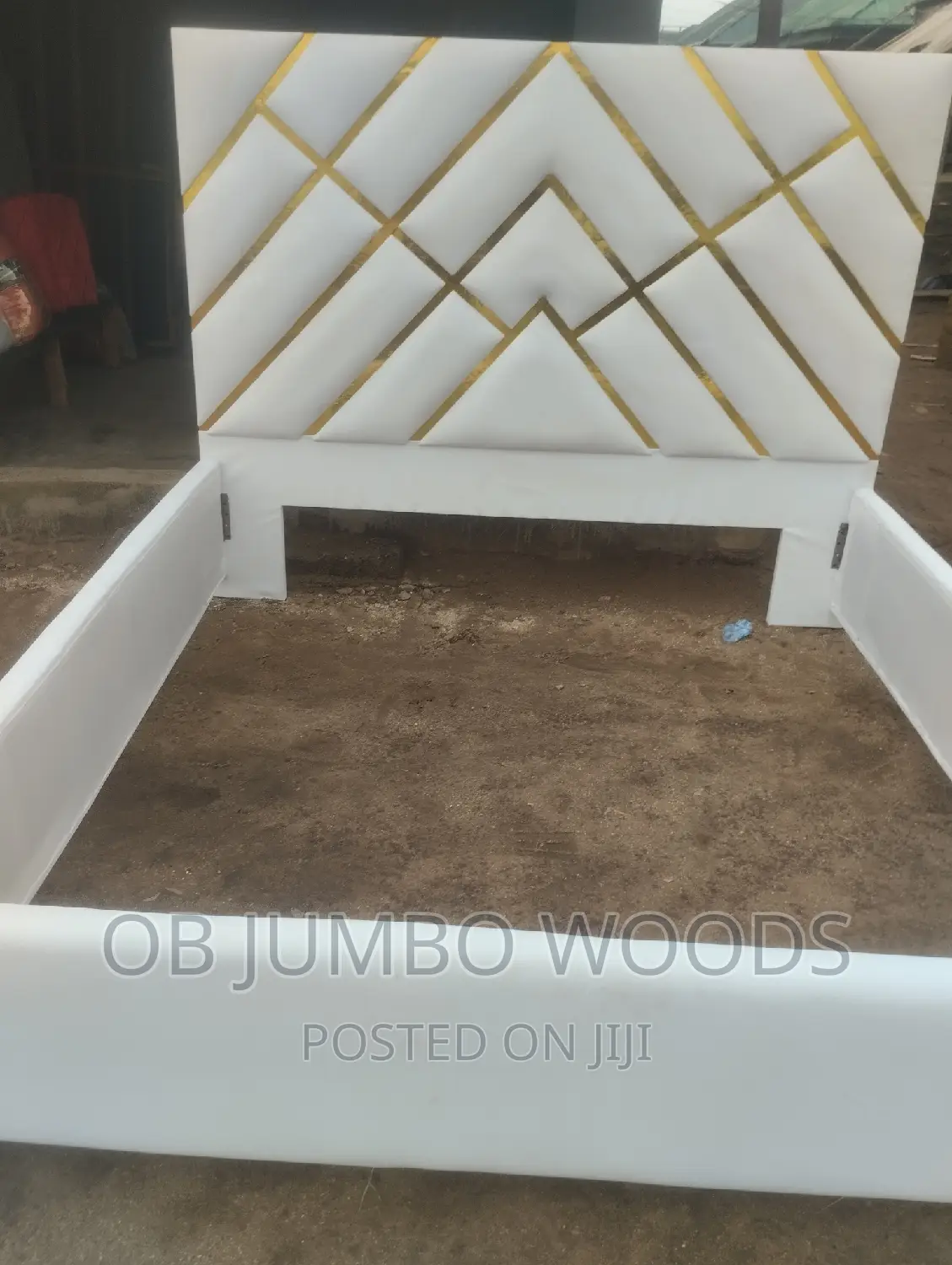Classic White 6×6 Bedframe