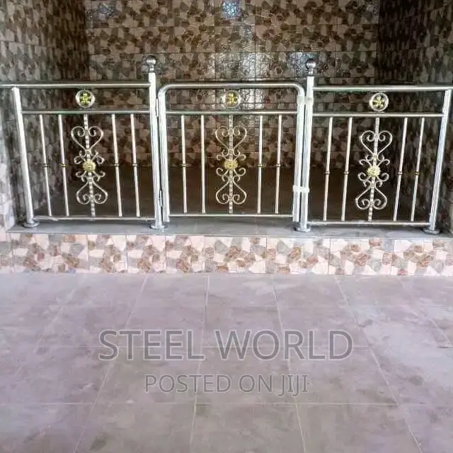 Premier Gold Dinning Design