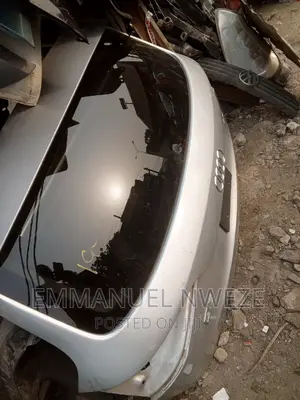 Photo - Audi Q5 Boot 2010