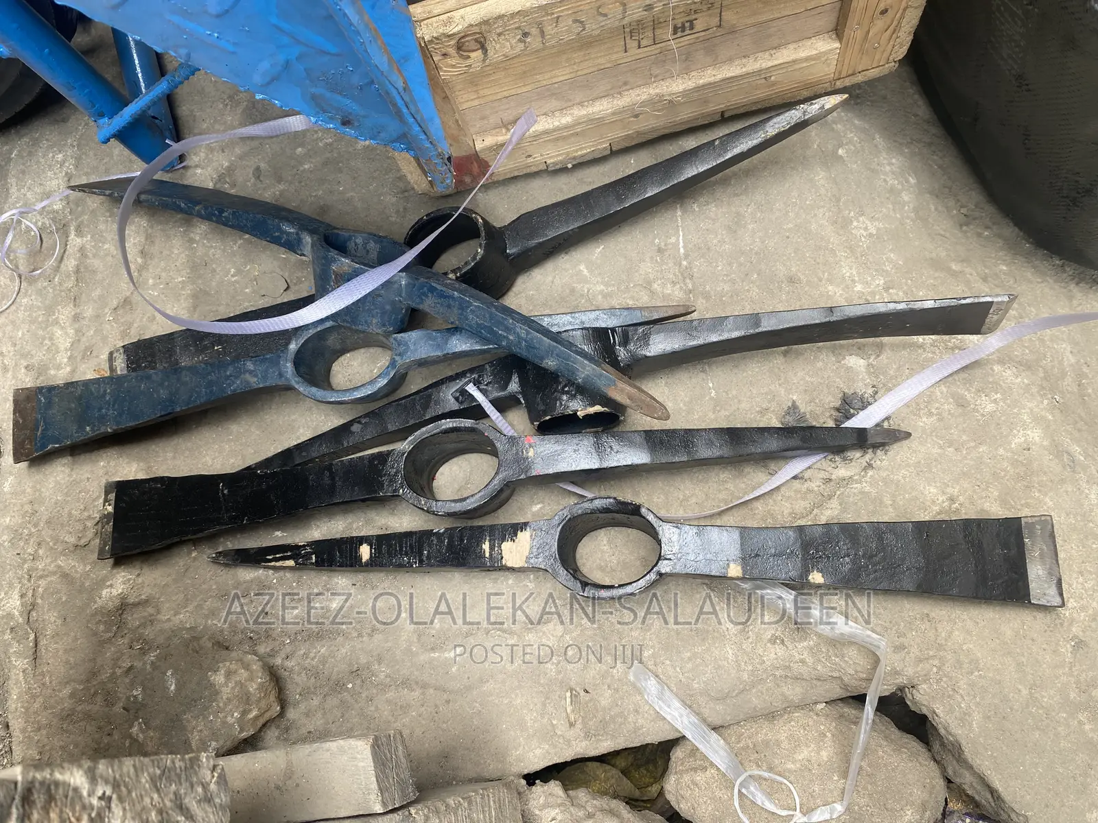 Pick Mattock or Digger Small With Stick Professional
