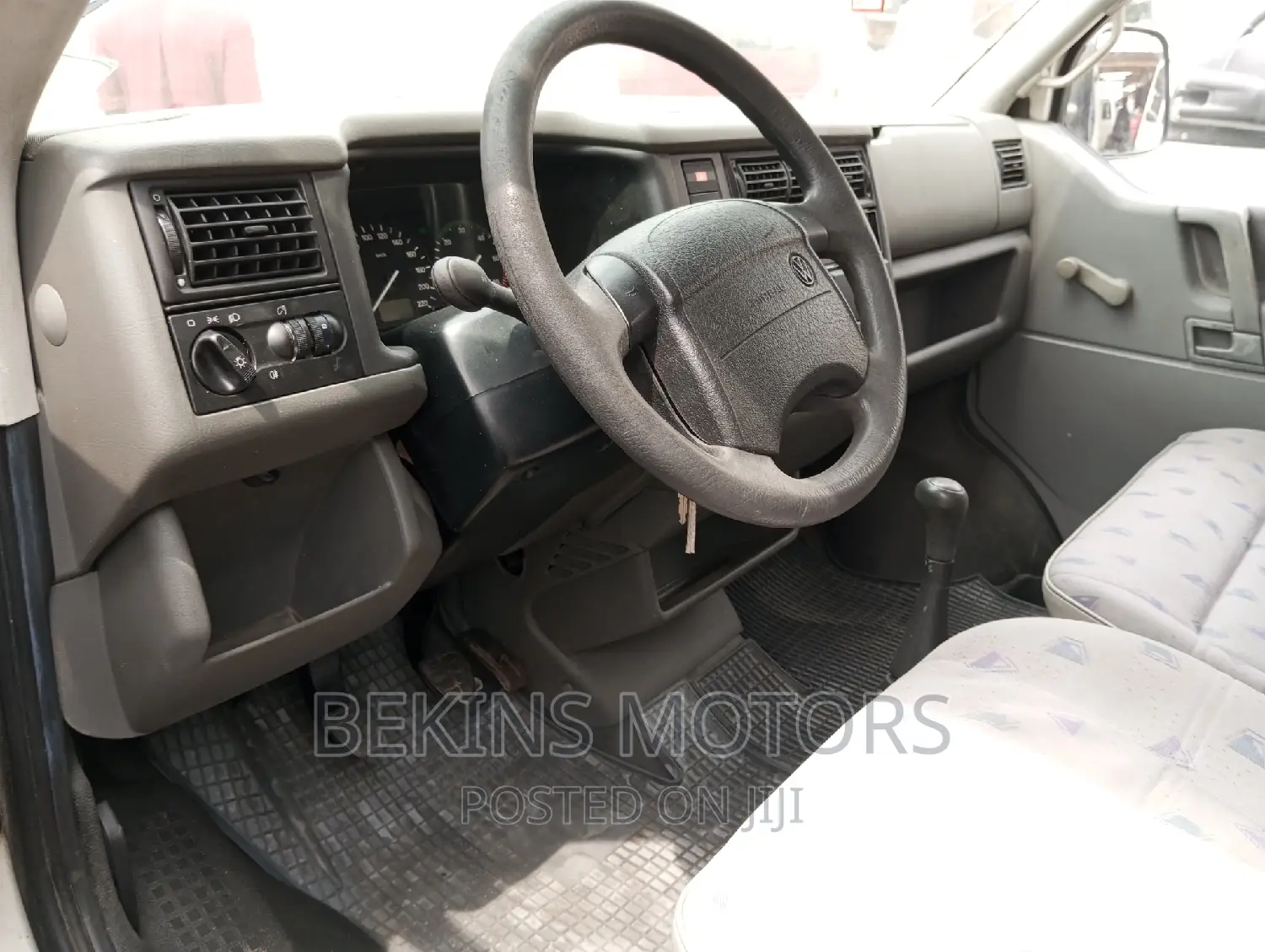 Volkswagen LT 2010 White