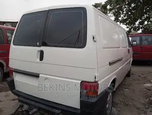 Volkswagen LT 2010 White