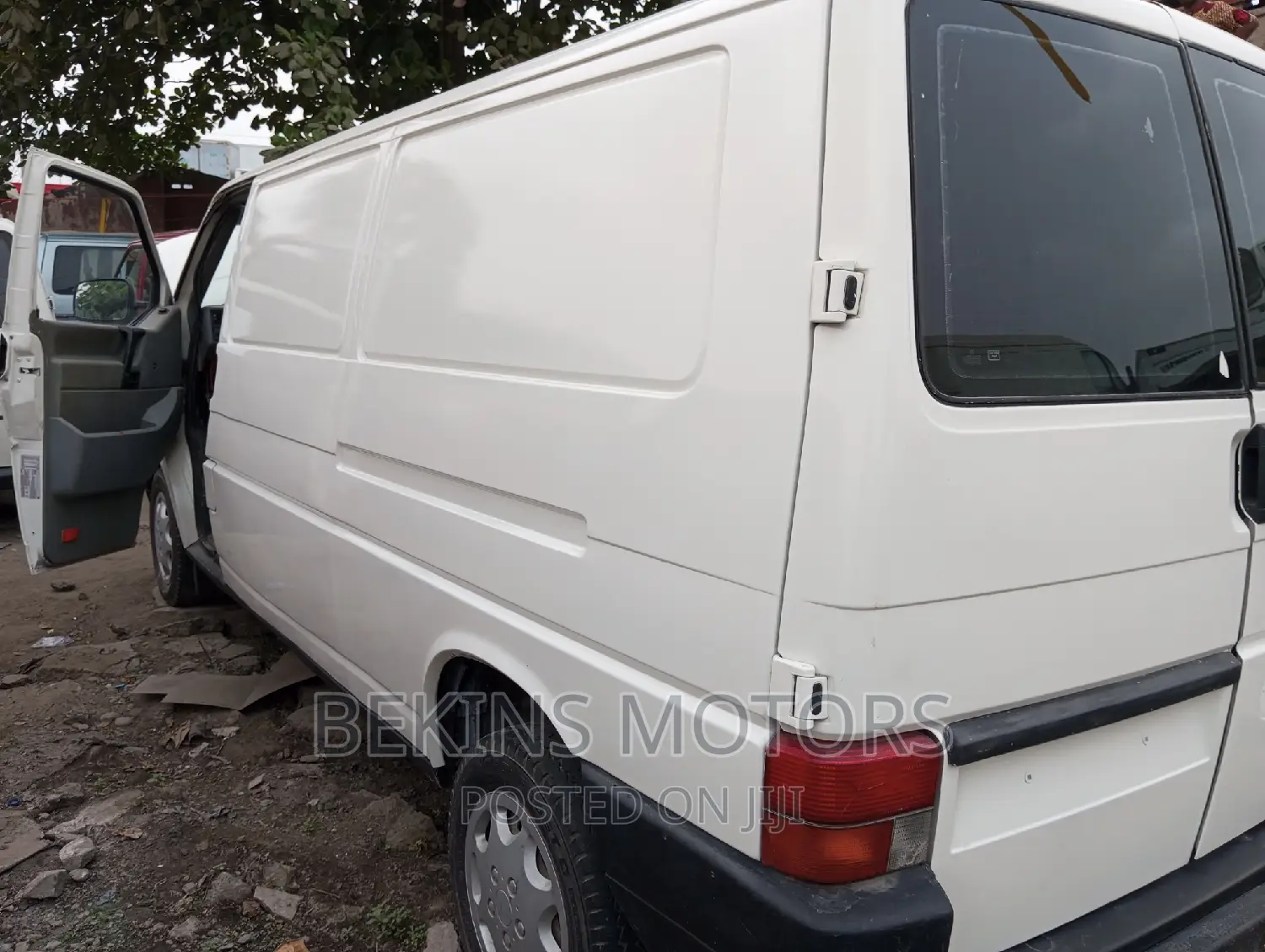 Volkswagen LT 2010 White