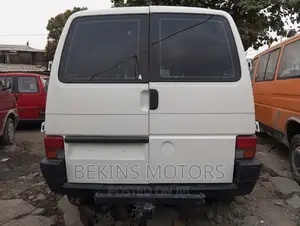 Volkswagen LT 2010 White