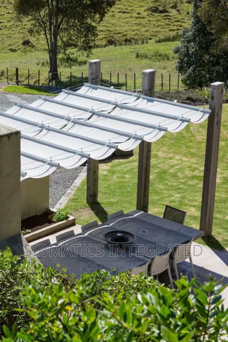 Retractable Shade