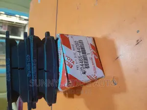 Front Brake Pad Corolla America 2004-2006